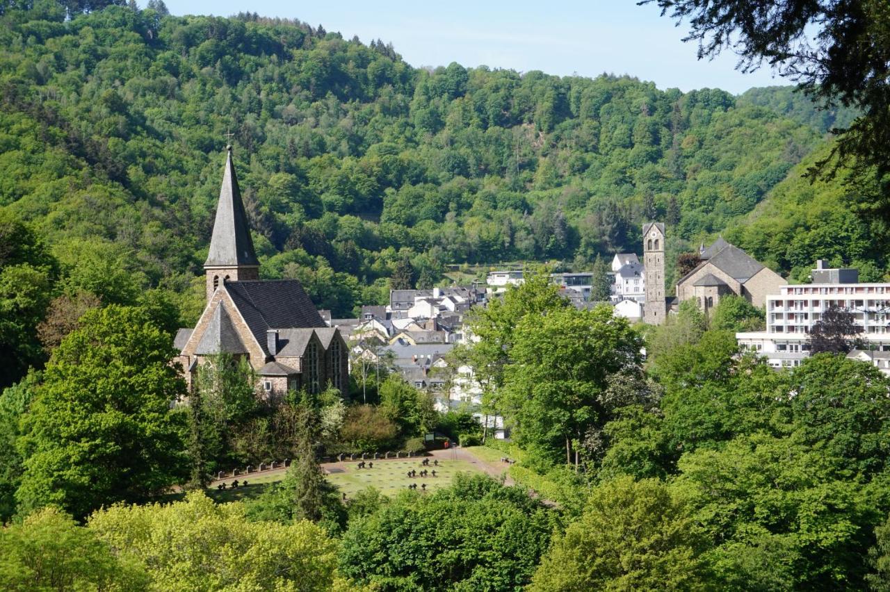 Ferienwohnungen Schenk Schmitz Bad Bertrich Buitenkant foto